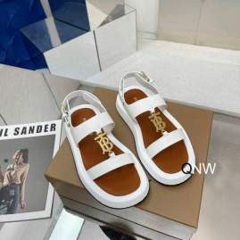 Picture of Burberry Slippers _SKUBurberrysz39-442CNW03023284